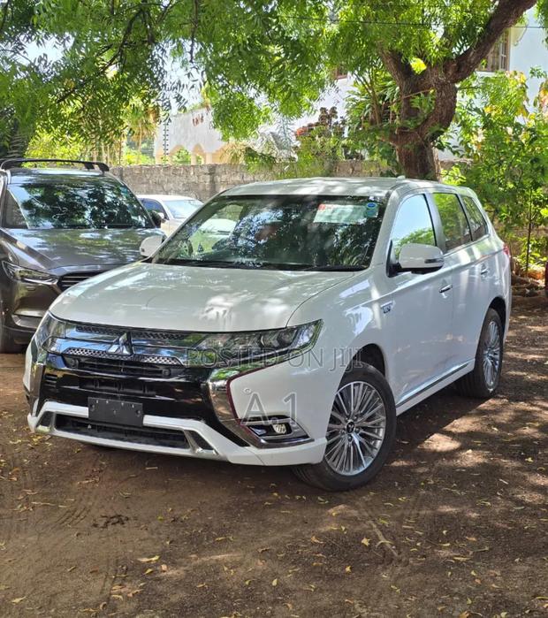 Mitsubishi Outlander 2.0 PHEV AWD 2019 White