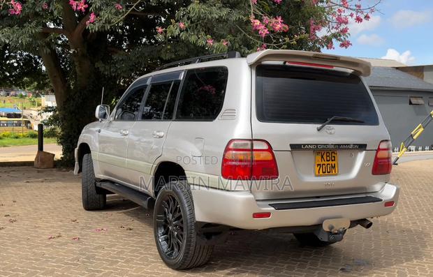 Toyota Land Cruiser Prado 2003 Silver