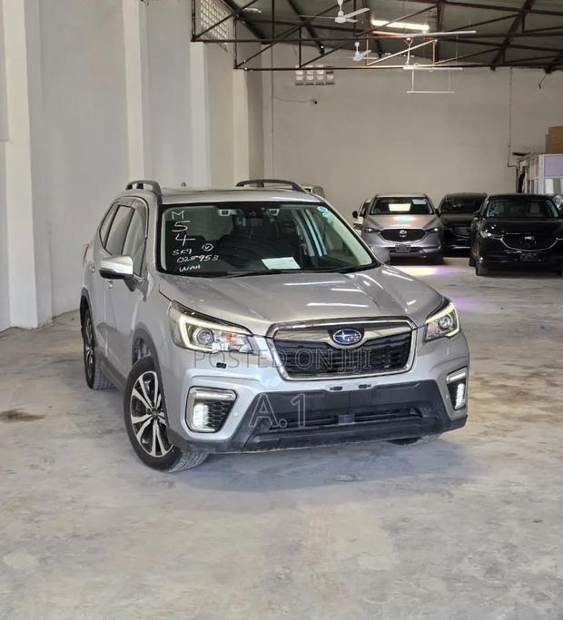Subaru Forester Touring AWD 2019 Silver