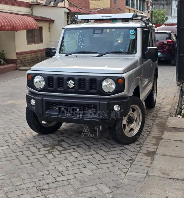 Suzuki Jimny 2019 White