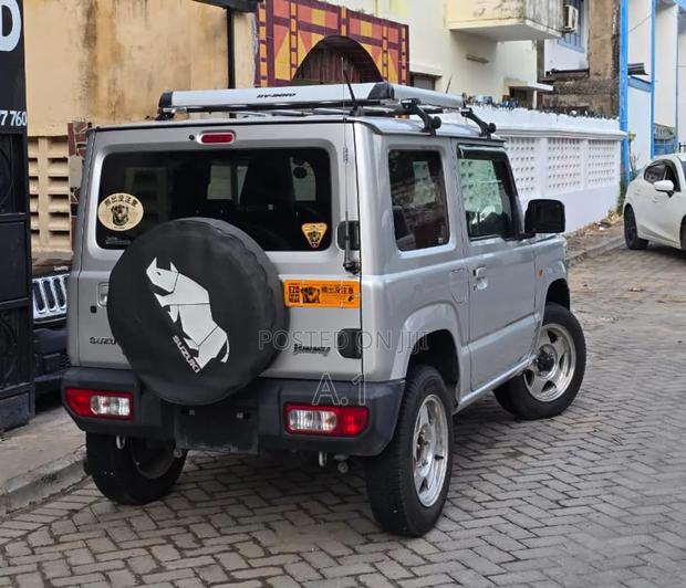 Suzuki Jimny 2019 White