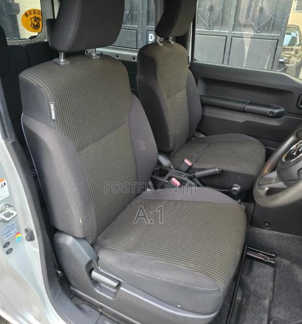 Suzuki Jimny 2019 White