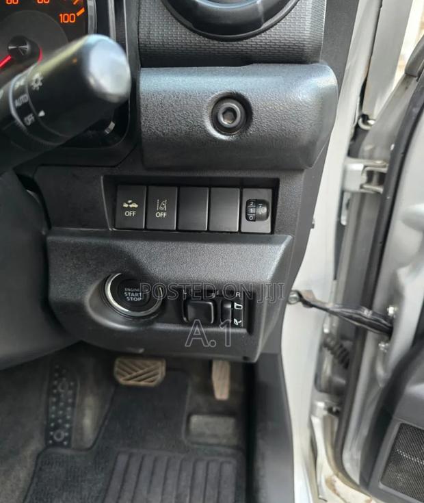 Suzuki Jimny 2019 White