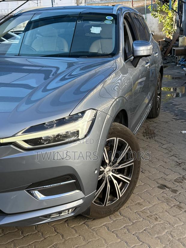 Volvo XC60 T5 Inscription AWD 2019 Gray