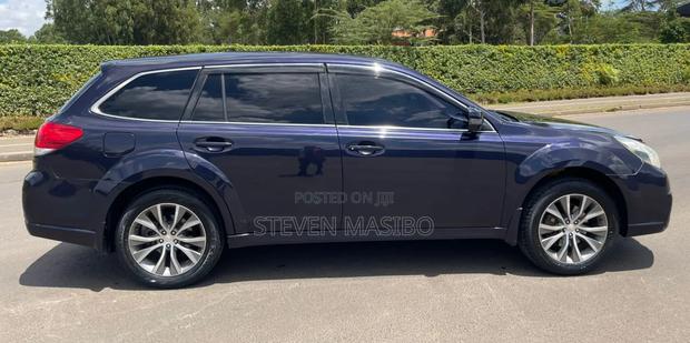 Subaru Outback 2013 Blue