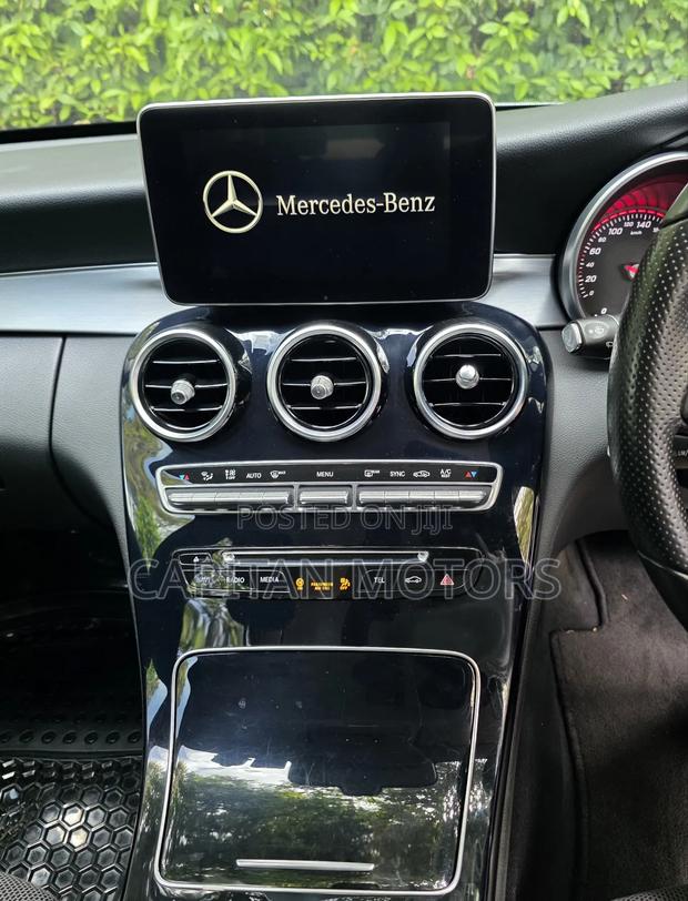 Mercedes-Benz C-Class C 180 7G-TRONIC PLUS (W205) 2016 White