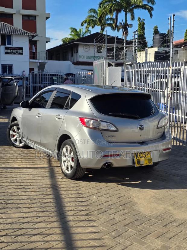Mazda Axela 2012 Gray