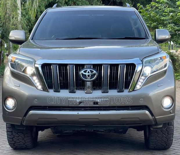 Toyota Land Cruiser Prado 2.8 D-4D 2016 Gray