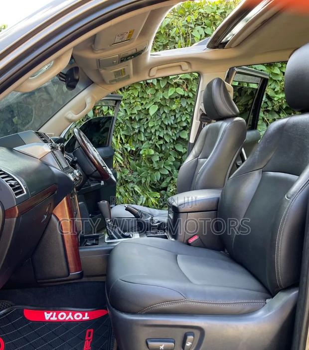 Toyota Land Cruiser Prado 2.8 D-4D 2016 Gray