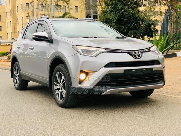 Toyota RAV4 2019 Silver