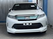 Toyota Harrier 2.5 Hybrid 4WD 2019 White for sale