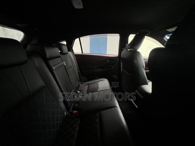 Toyota Harrier 2.5 Hybrid 4WD 2019 White