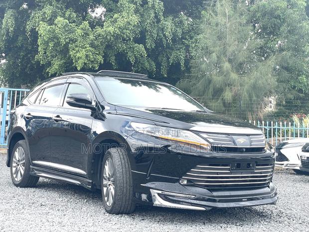 Toyota Harrier 2.0 2019 Black