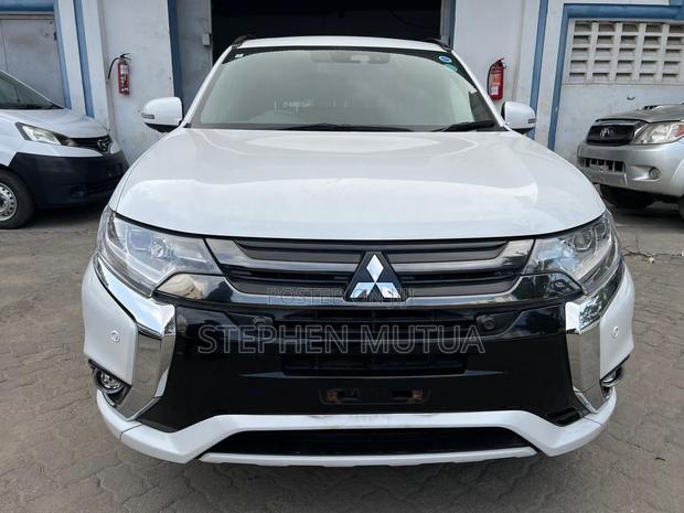 Mitsubishi Outlander 2.0 PHEV AWD 2019 White