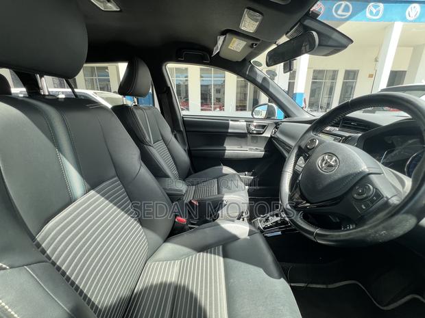 Toyota Corolla Fielder 2019 Off white