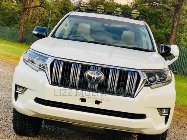 Toyota Land Cruiser Prado 2.7 2019 White