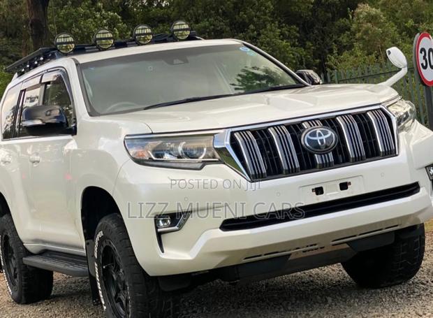 Toyota Land Cruiser Prado 2.7 2019 White