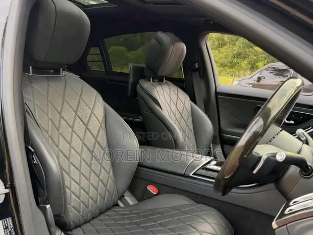 Mercedes-Benz S-Class 2021 Black