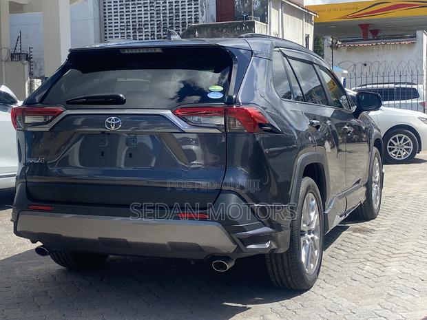 Toyota RAV4 2020 Gray
