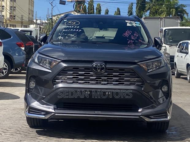 Toyota RAV4 2020 Gray