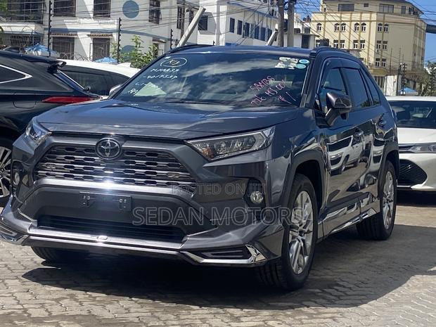 Toyota RAV4 2020 Gray