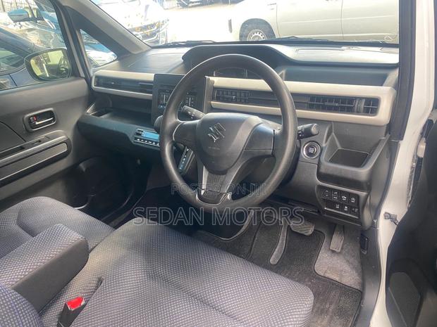 Suzuki Wagon R 2019 Off white