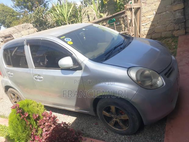 Toyota Passo 1.0 AWD 2013 Silver