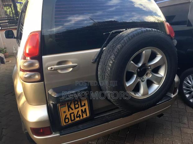 Toyota Land Cruiser 2008 Gold