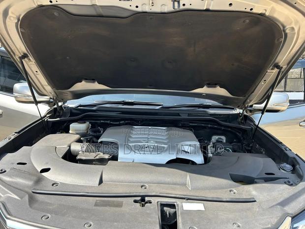 Lexus LX 570 AWD 2016 Gray