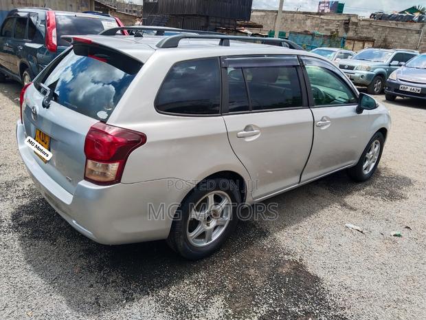 Toyota Corolla Fielder 2015 Silver