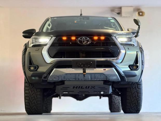 Toyota Hilux 2.4 Diesel 2020 Green