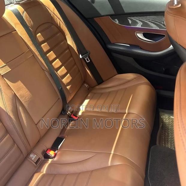 Mercedes-Benz C200 2019 Red
