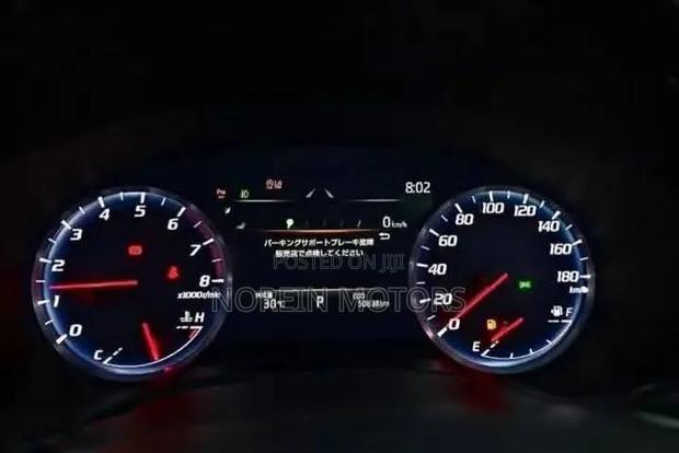 Toyota Crown 2019 White