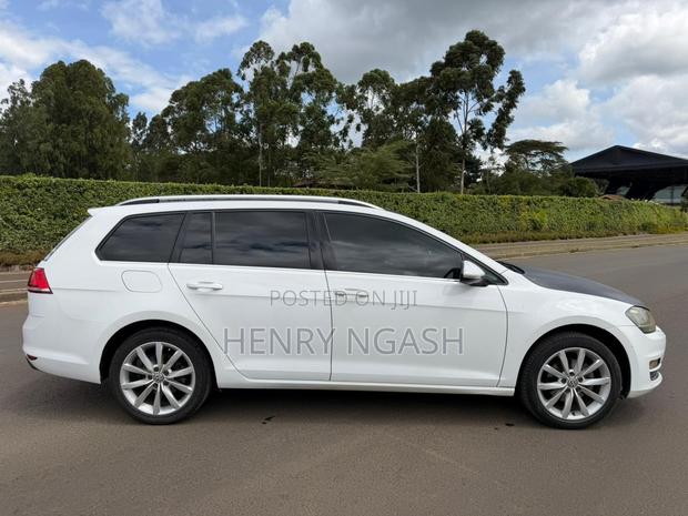 Volkswagen Golf Variant 2016 White