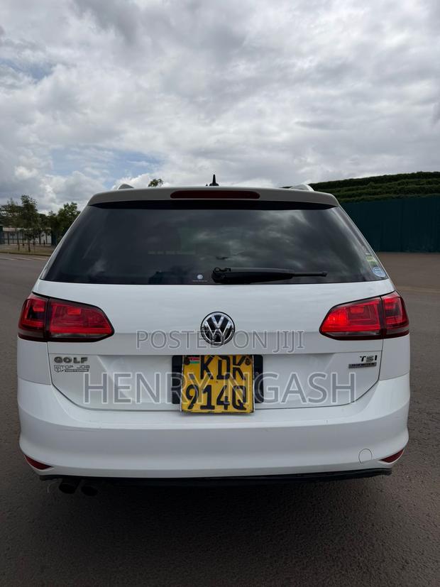 Volkswagen Golf Variant 2016 White