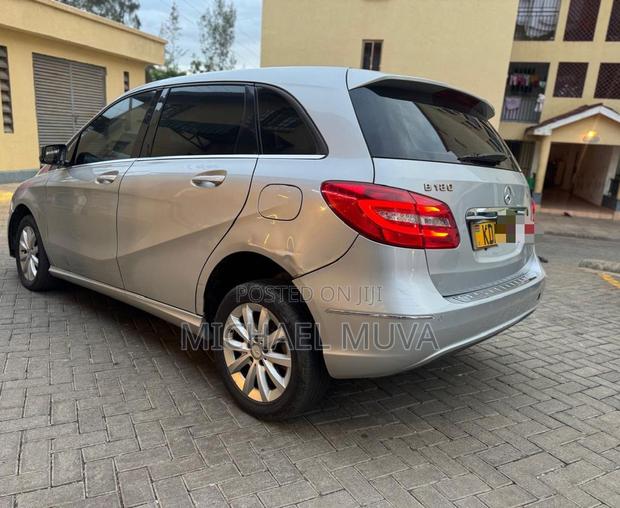 Mercedes-Benz B-Class 2013 Silver