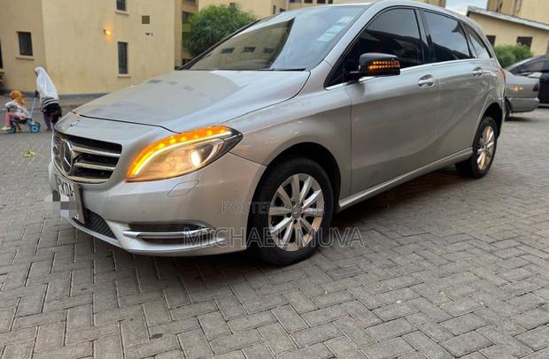 Mercedes-Benz B-Class 2013 Silver