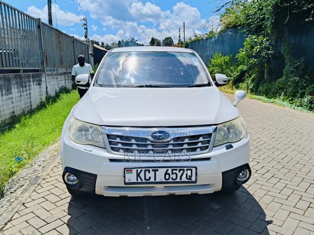 Subaru Forester 2.5X 2011 White