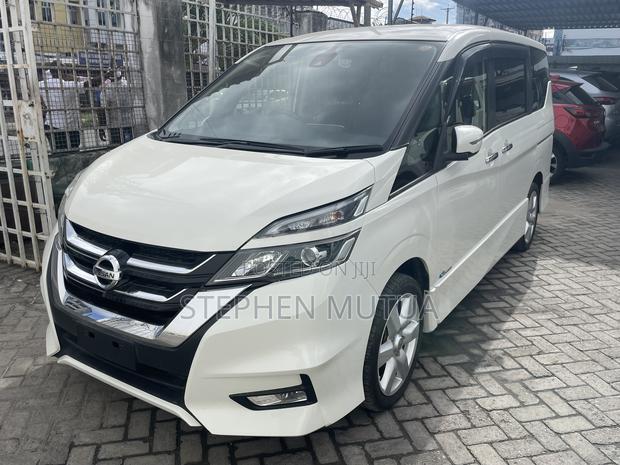 Nissan Serena 2019 White