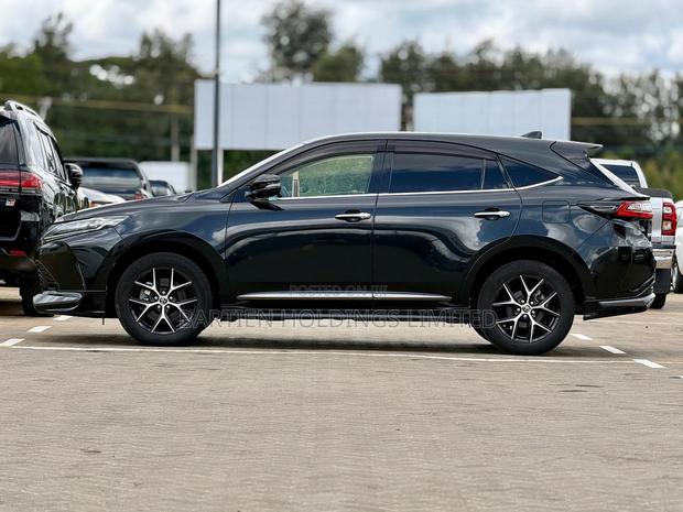 Toyota Harrier 2.0 Turbo 2019