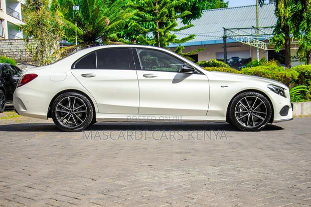 Mercedes-Benz C43 4Matic Sedan AWD (3.0L V6 9AM) 2017 White