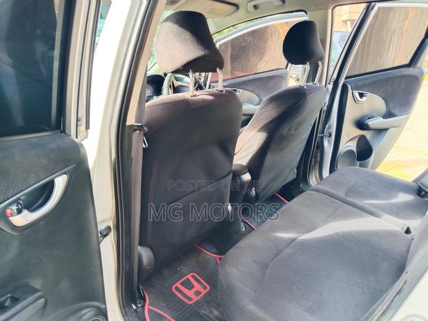 Honda Fit 2012 Silver