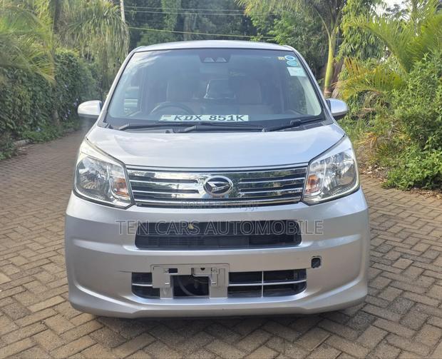 Daihatsu Move 2020 Silver