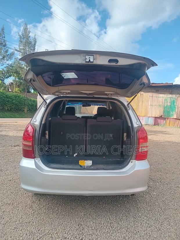Toyota Wish 2007 Silver