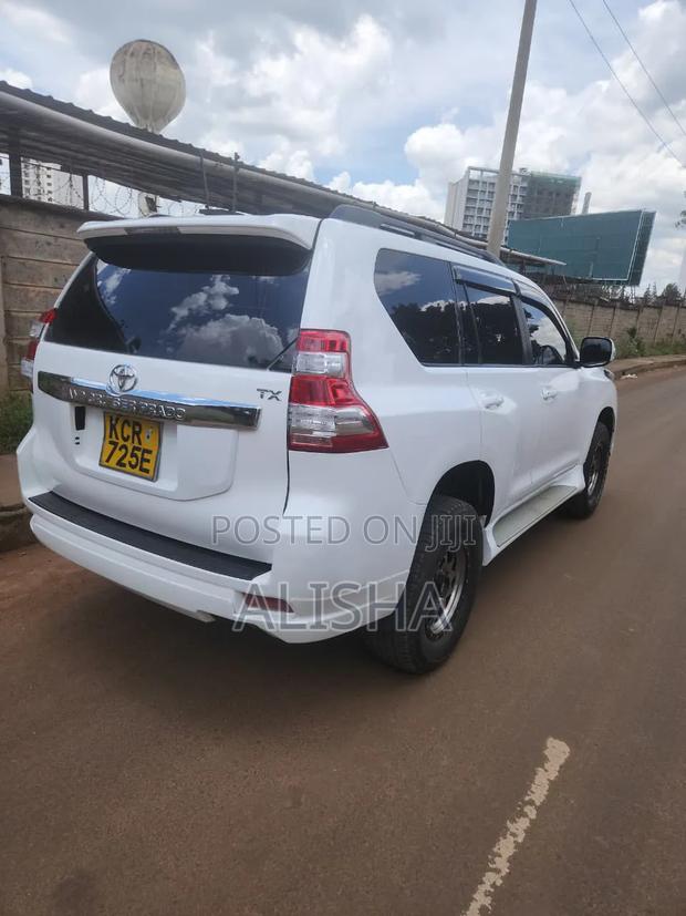 Toyota Land Cruiser Prado 2011 White
