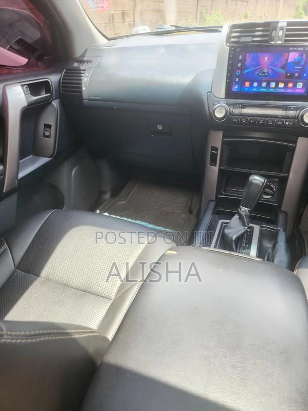 Toyota Land Cruiser Prado 2011 White