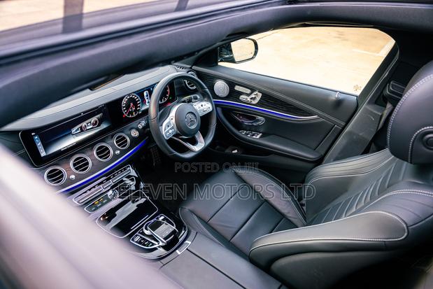 Mercedes-Benz E200 2019 Black