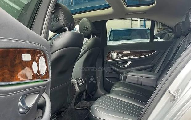 Mercedes-Benz E400 2019 Silver
