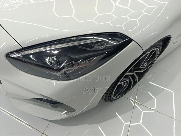 BMW Z4 sDrive30i RWD 2019 White