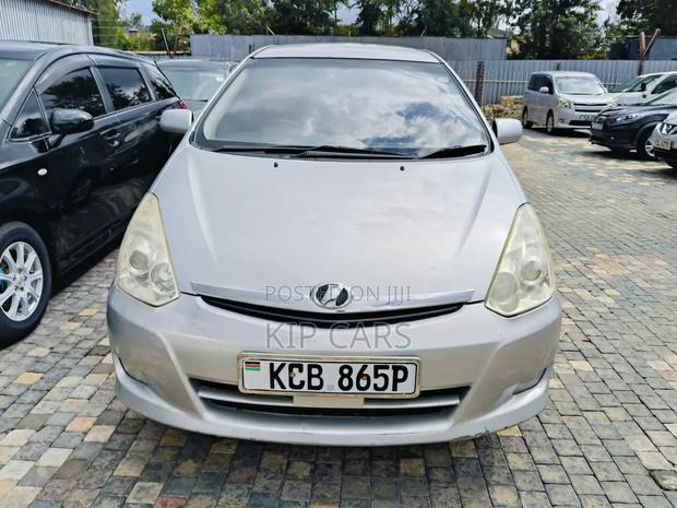 Toyota Wish 2007 Silver